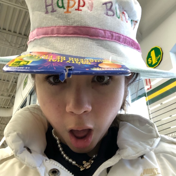 Meet your Posher, Soo-kii - Picture 1 of 1